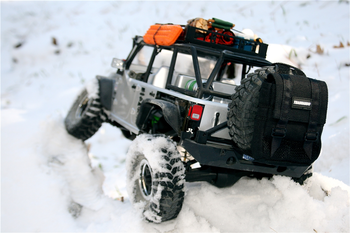 thumbnail image 2 of TRASHAROO Off Road Spare Wheel Trash Bag – Black 900D Canvas (DA1591) 2 of 6